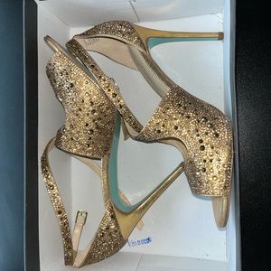 Gold Betsey Johnson heels size 9